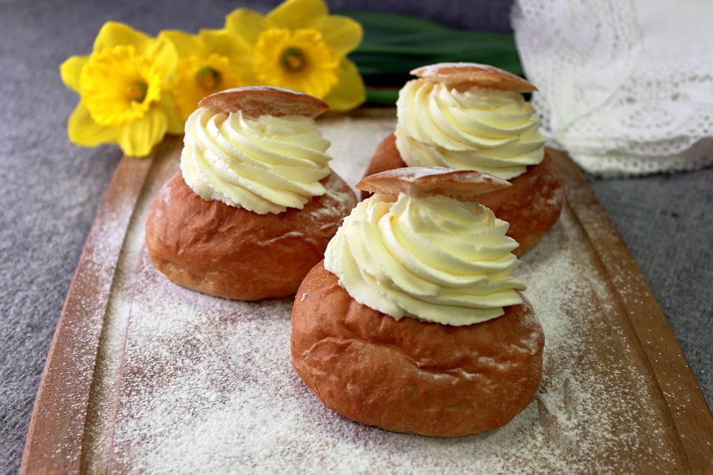 Vastlakukkel vahukoorega 85 g