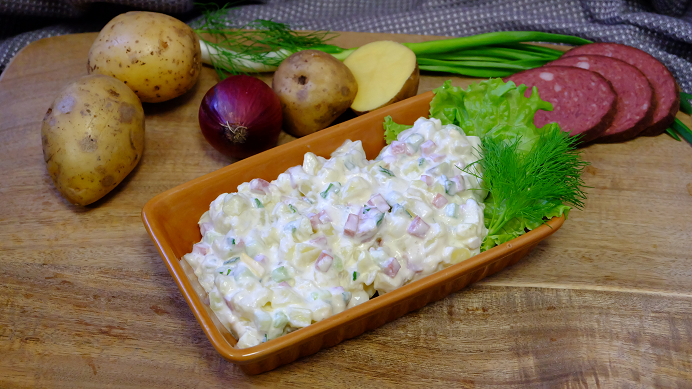 Kartuli-suitsuvorsti salat  KG