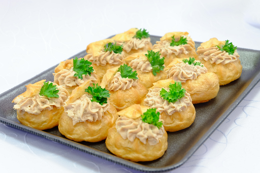 [4138] Profitroolid tuunikalavõidega 200 g